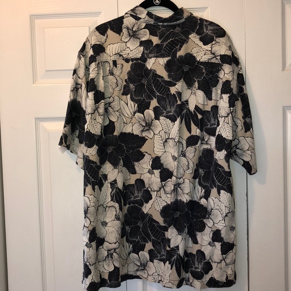 Tommy Bahama Hawaiian Shirt - Picture 3 of 4
